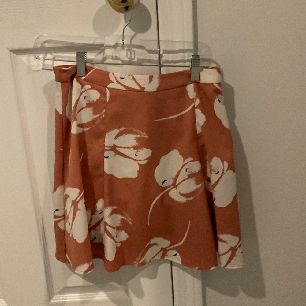 Beautiful new skirt - rose color with white flowers and a hint of navy